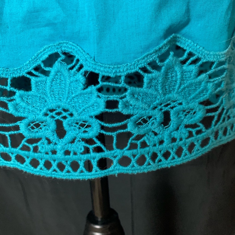 Crochet bottom teal blue tunic 3/$10 - Picture 5 of 8